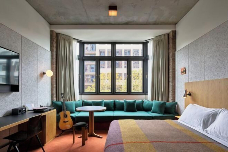 Bedroom 22
