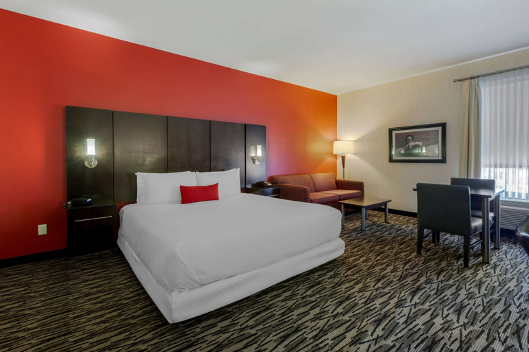 Bedroom 3, C Hotel by Carmen's, BW Premier Collection, Hamilton