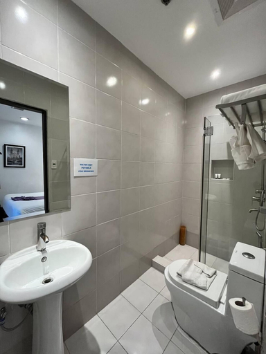 Bathroom 2