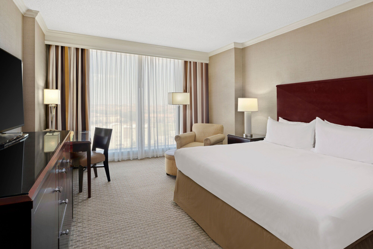 Bedroom 3, Renaissance Dallas North Hotel, Dallas