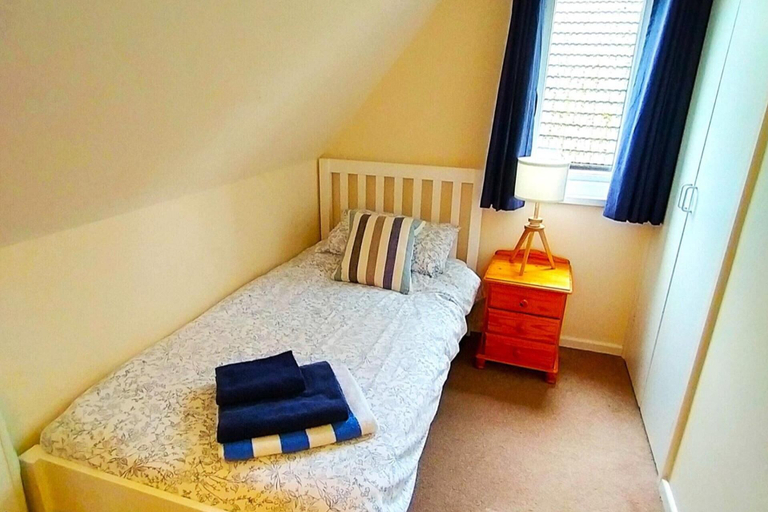 Bedroom 2, Trevithick Cottage Sleeps 6 and Dog Friendly, Cornwall