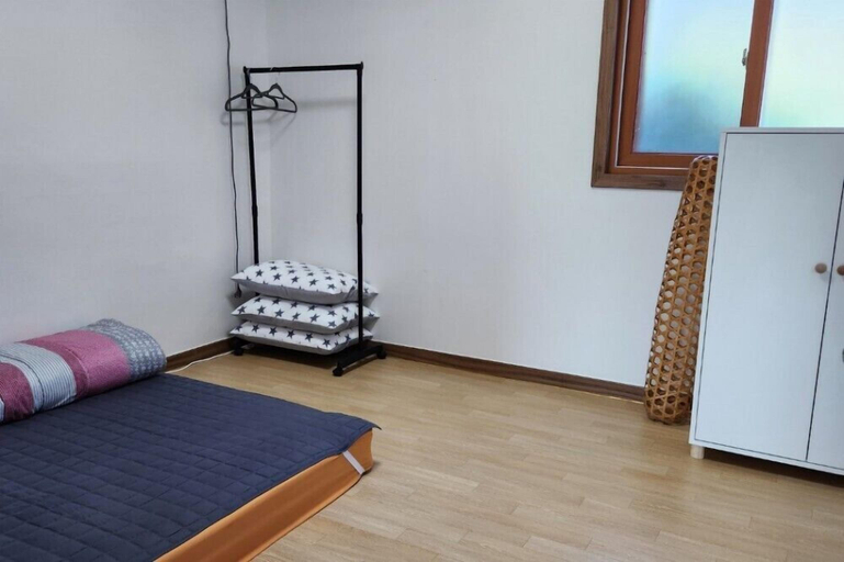 Bedroom 3, dong hae ae pension, Donghae