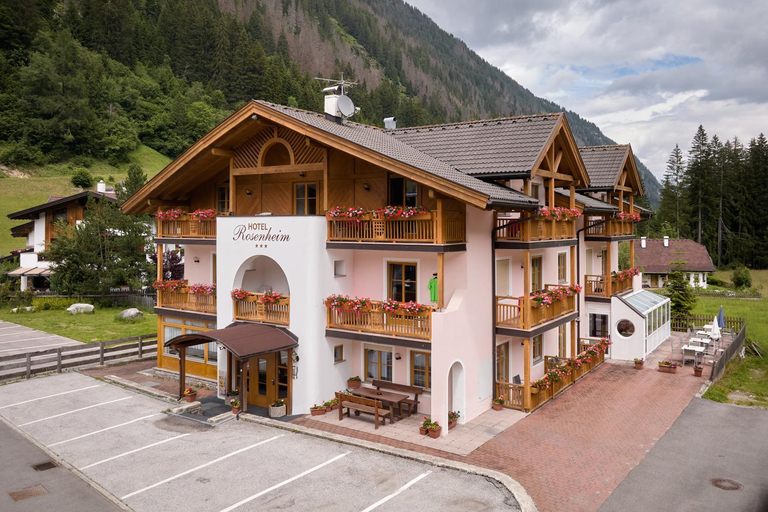 Others 5, Hotel Rosenheim, Bolzano