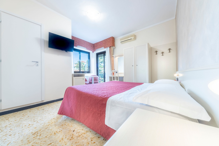 Bedroom 18
