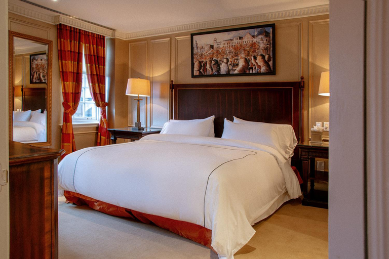 Bedroom 28
