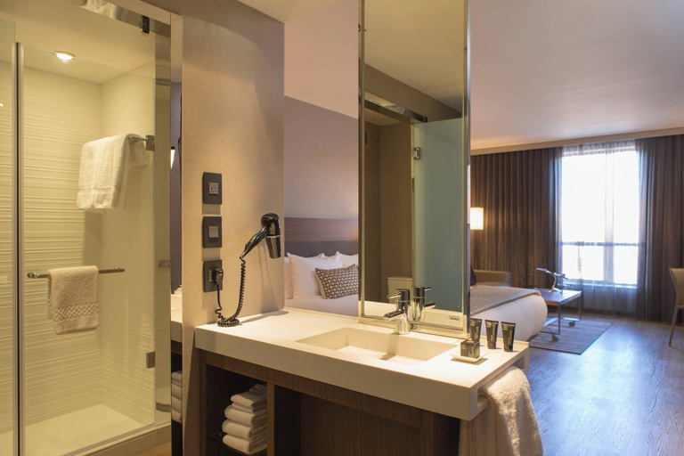 Bathroom 5
