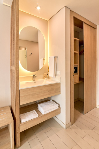Bathroom 5, Hotel Dix, Medellín