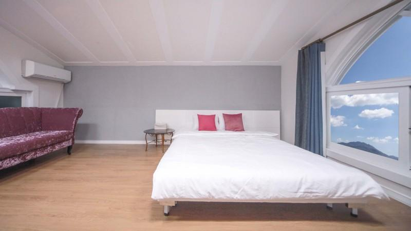 Bedroom 2, Namhae Spa Hill Pension, Namhae