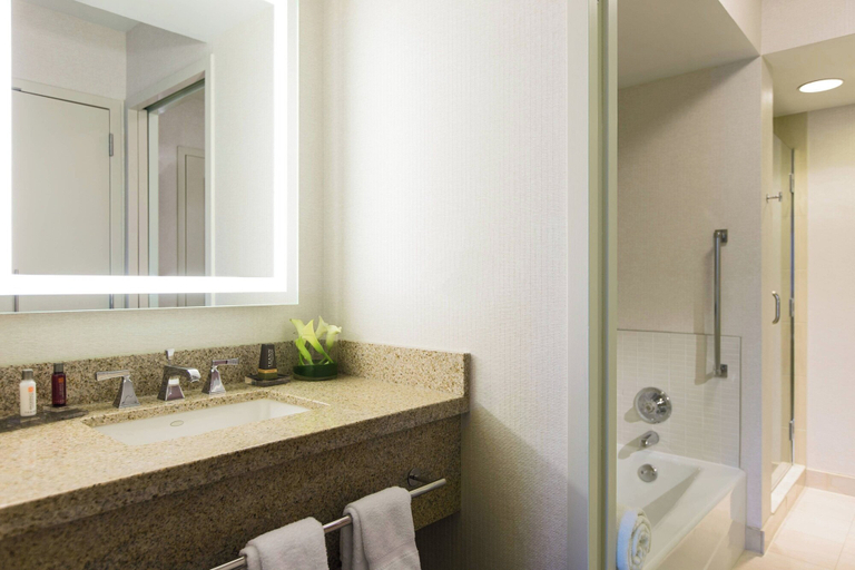 Bathroom 20