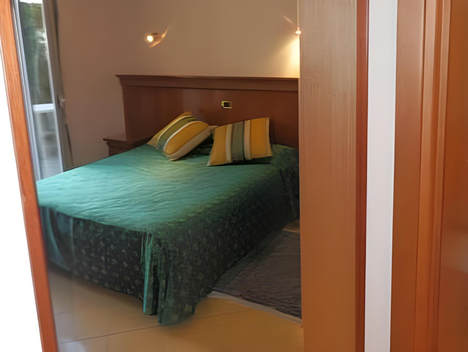 Bedroom 10