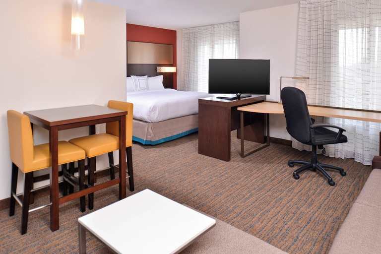 Bedroom 4, Residence Inn Cedar Rapids South, Linn