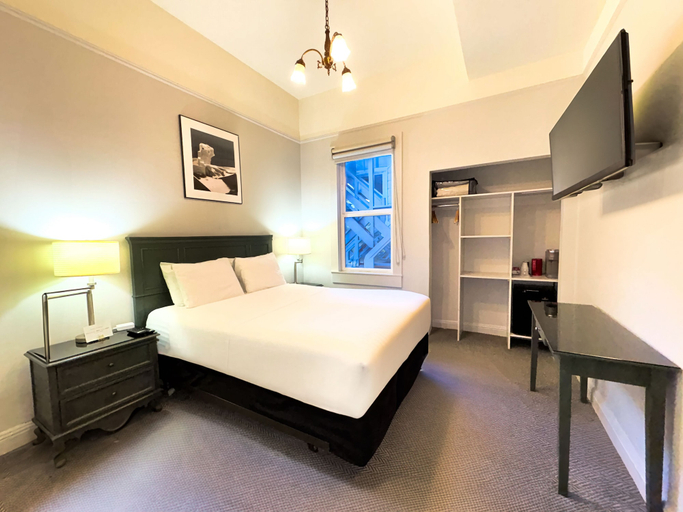 Bedroom 3, The Grove Inn, San Francisco