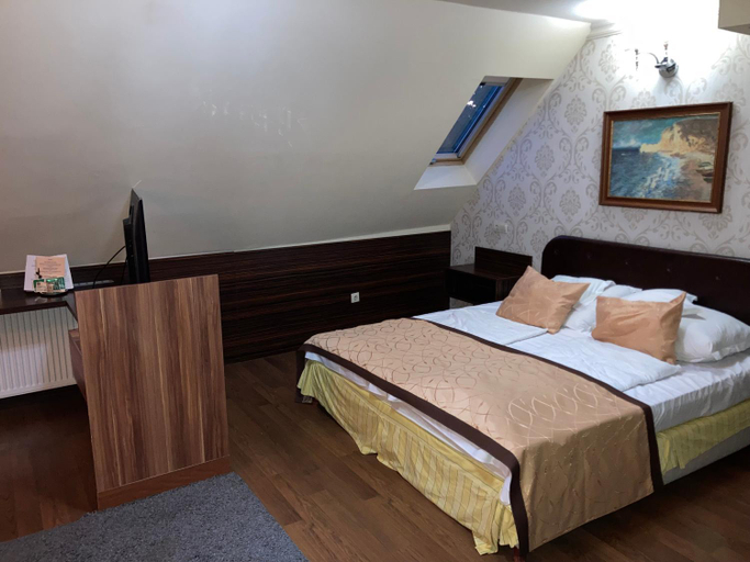 Bedroom 3, Golden Ball Club Wellness Hotel & Spa, Győr