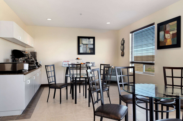 Others 4, Days Inn by Wyndham Grande Prairie, Division No. 19