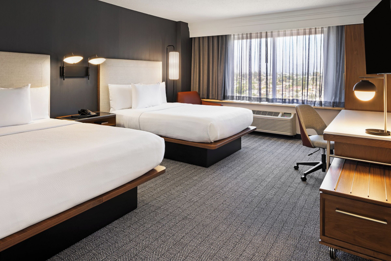 Bedroom 3, Courtyard by Marriott Baldwin Park, Los Angeles