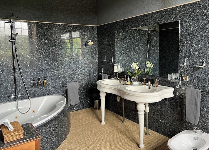 Bathroom 5, Château de La Rivière, Eure-et-Loir