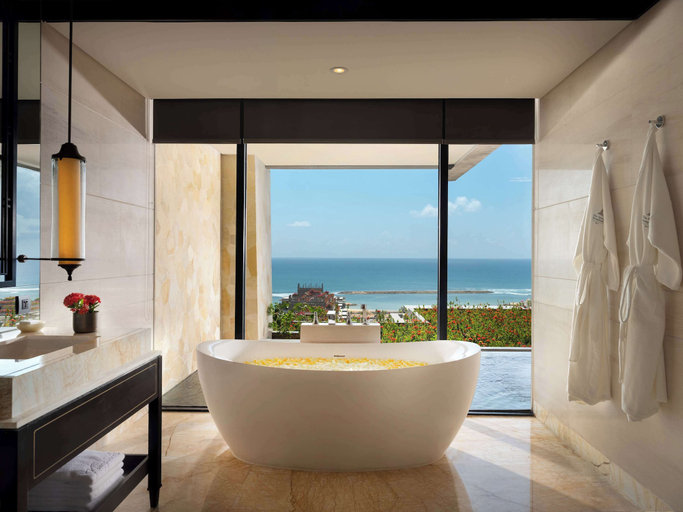 Bathroom 16