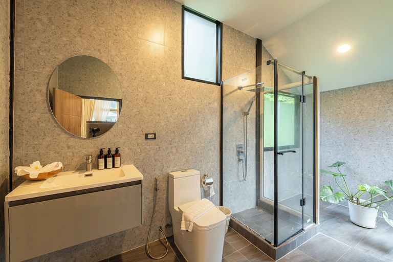 Bathroom 6