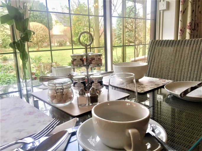Food & Drinks 5, Coombe House, Gloucestershire