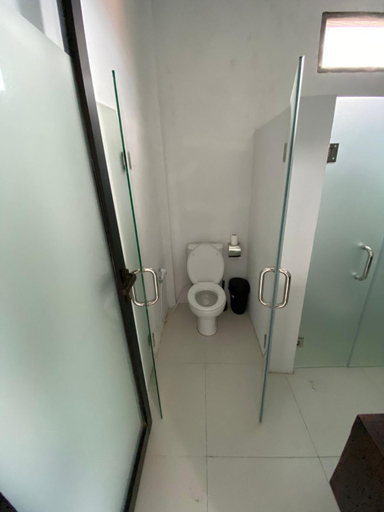 Bathroom 4