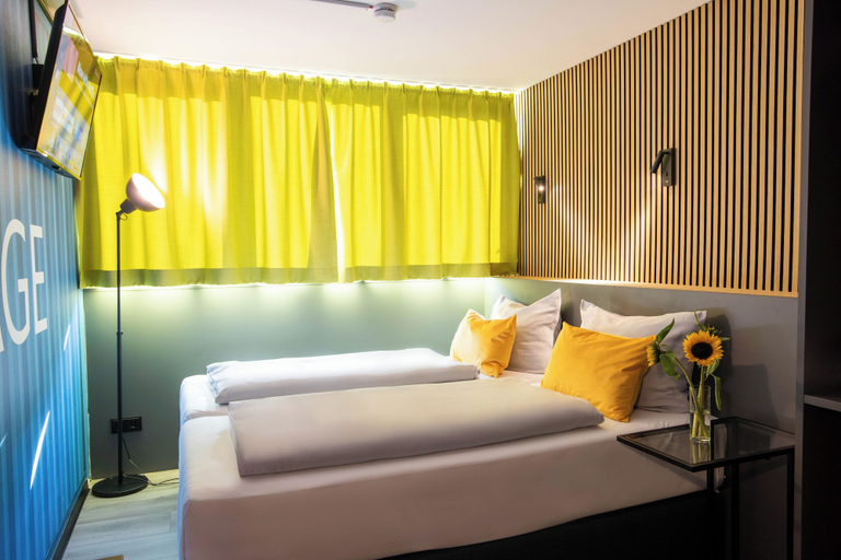 Bedroom 5, [BEE]VILLAGE MESSEHOTEL HANNOVER-LAATZEN., Region Hannover