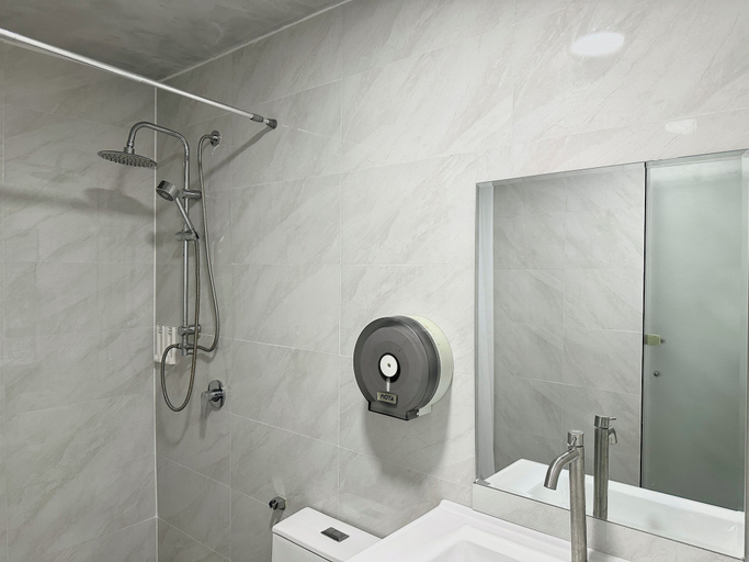 Bathroom 27