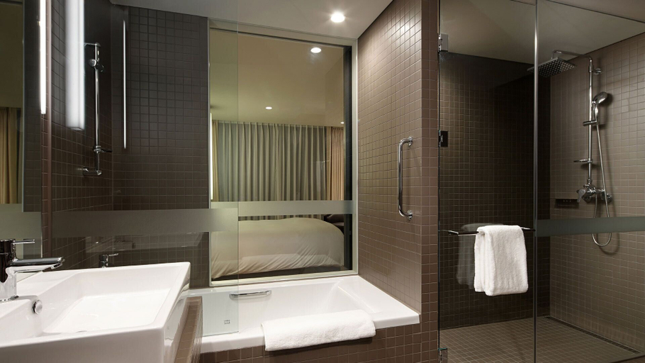 Bathroom 5, Shilla Stay Cheonan, Cheonan