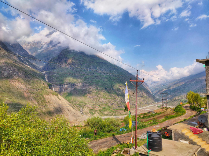 Others 4, Bros Hostel & Cafe, Sissu, Lahul & Spiti