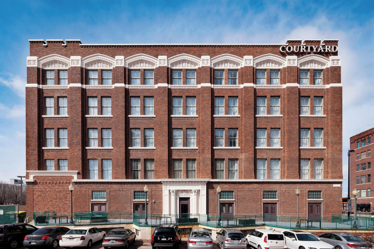 Courtyard by Marriott Omaha Downtown, Douglas