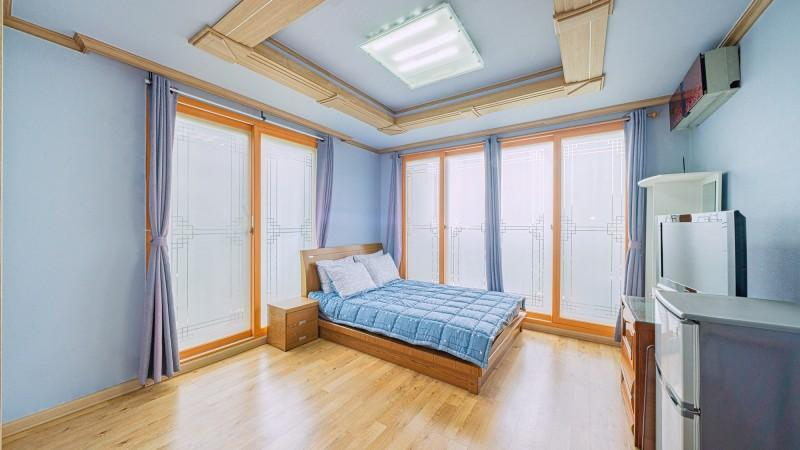 Bedroom 2, Ongjin Mirinae Pet House Pension, Ongjin