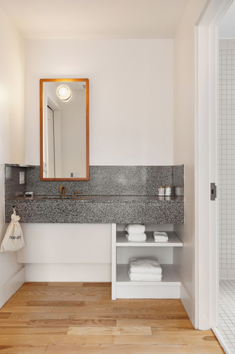 Bathroom 9
