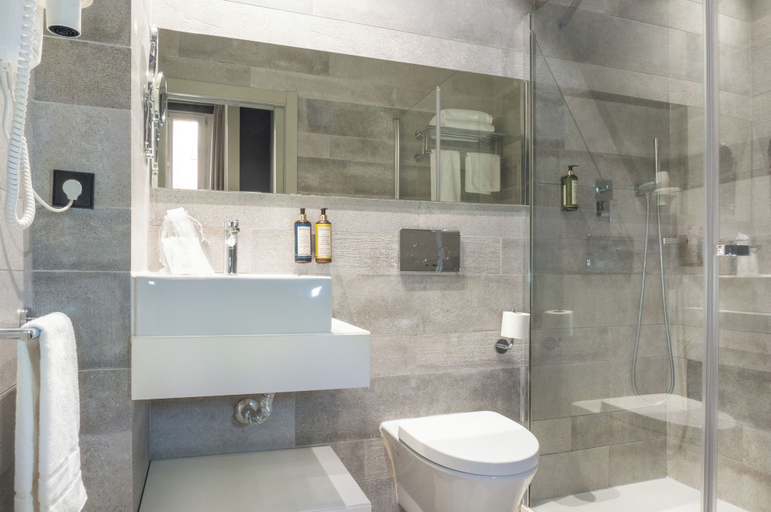 Bathroom, The Valentia Cabillers Hotel, Valencia