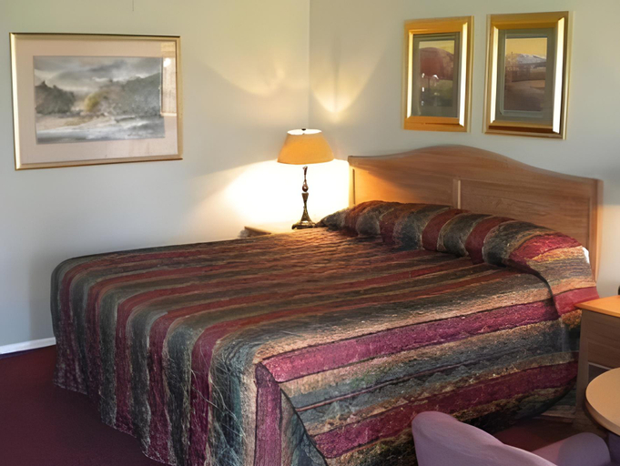 Bedroom 6