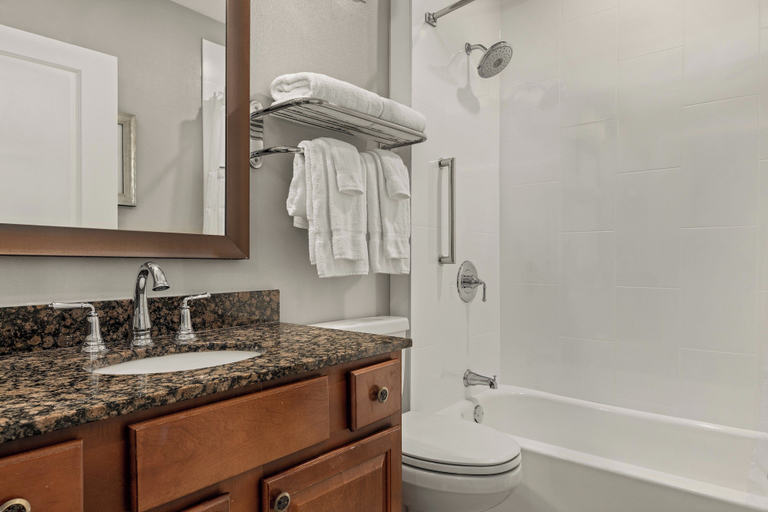 Bathroom 3, Club Wyndham La Belle Maison, Orleans