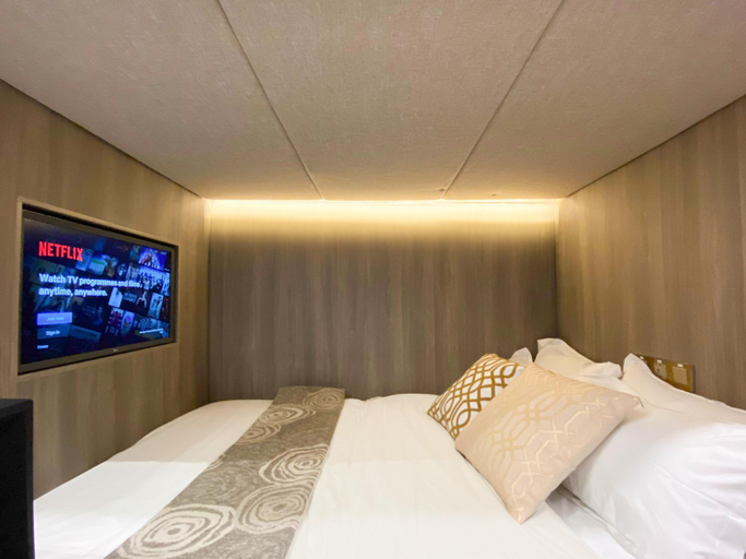 Bedroom 13