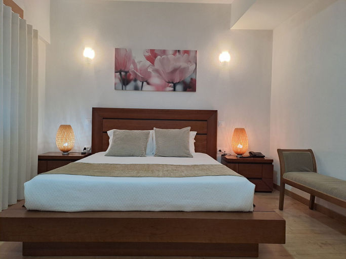 Bedroom 2, Hotel Square, Sertã