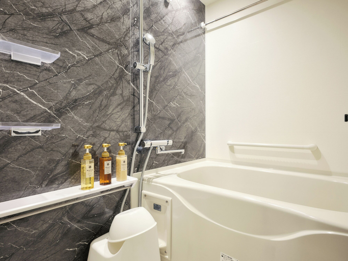 Bathroom 24