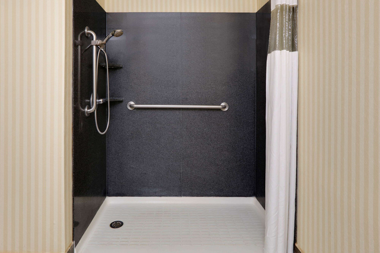 Bathroom 4, Baymont by Wyndham McComb, Pike