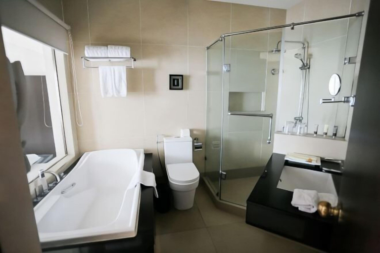 Bathroom 13