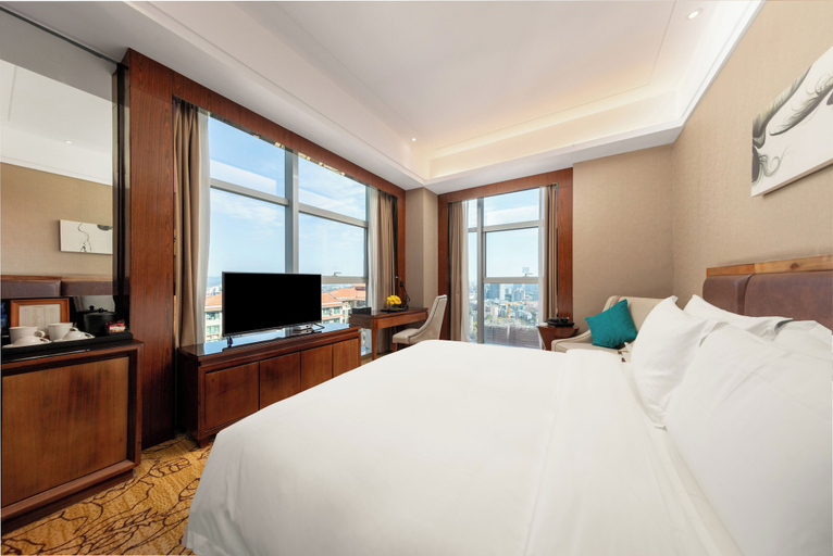Bedroom 13