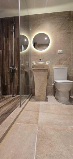 Bathroom 3, The Heaven Pyramids, Unorganized in Al Jizah