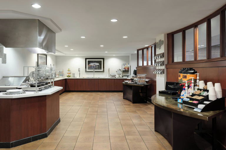 Food & Drinks 4, Courtyard by Marriott Wichita At Old Town, Sedgwick