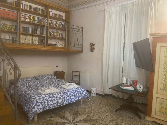 Bedroom 27