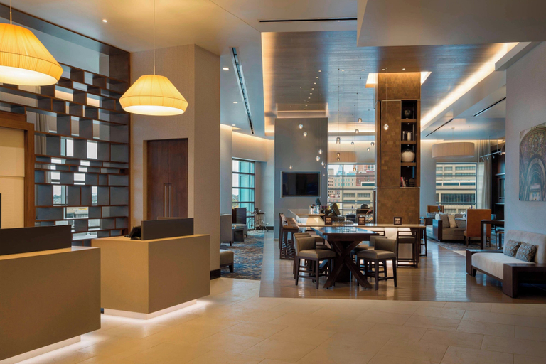Food & Drinks 5, Buffalo Marriott at LECOM HARBORCENTER, Erie