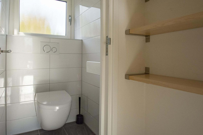 Bathroom 2, Radiant Seaside Holiday Home, Zijpe
