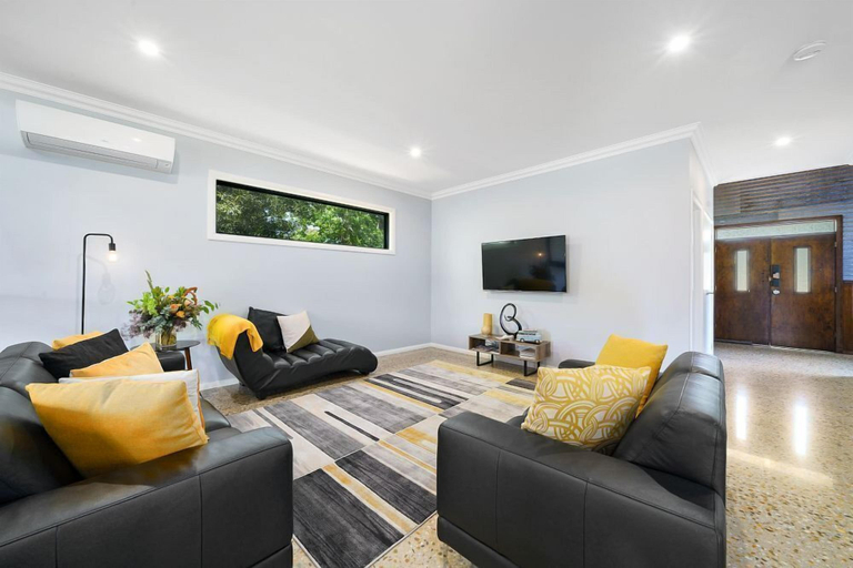 Others 5, Lusso, Wangaratta - South
