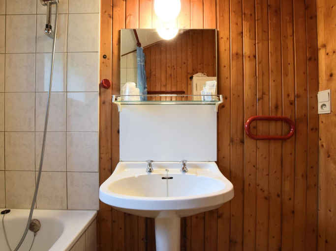 Bathroom 3, Peaceful Holiday Home in Tenneville near Forest, Luxembourg
