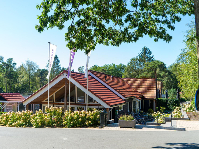 Comfortable chalet with combination microwave near the Veluwe, Apeldoorn