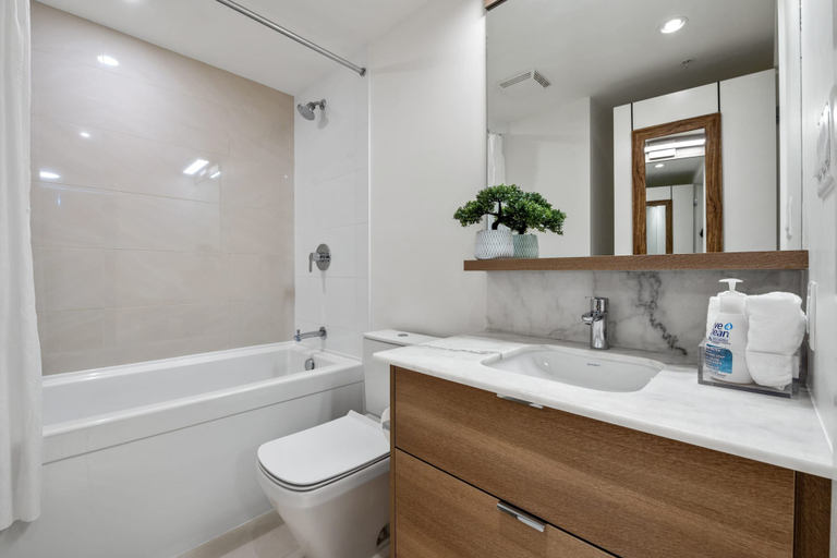 Bathroom 4, TOP 5 DT Riverside Walking Trails Free Parking, Division No. 6