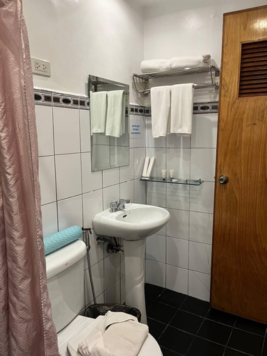 Bathroom 9